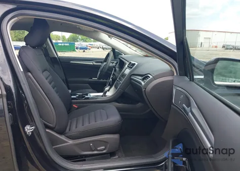 2015 Ford Fusion Hybrid Se z USA, uszkodzony, nr VIN 3FA6P0LU1FR218449